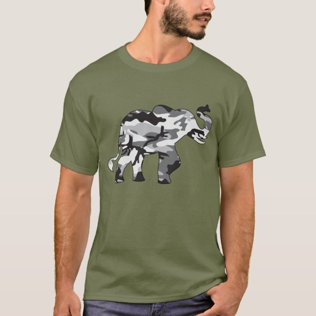 Elefant aus grauem Camouflage T-Shirt (Vorderseite)