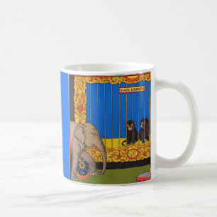 Elefant beim Vorbeischlendern am Käfig der schwarz Kaffeetasse
