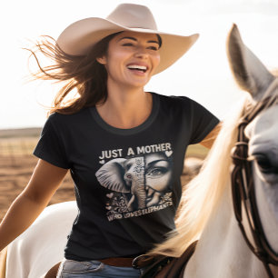 Elefant Embrace in der künstlerischen Fusion T-Shirt