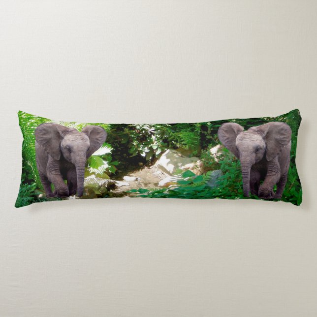 Elefant und Dschungel Seitenschläferkissen (Vorderseite)
