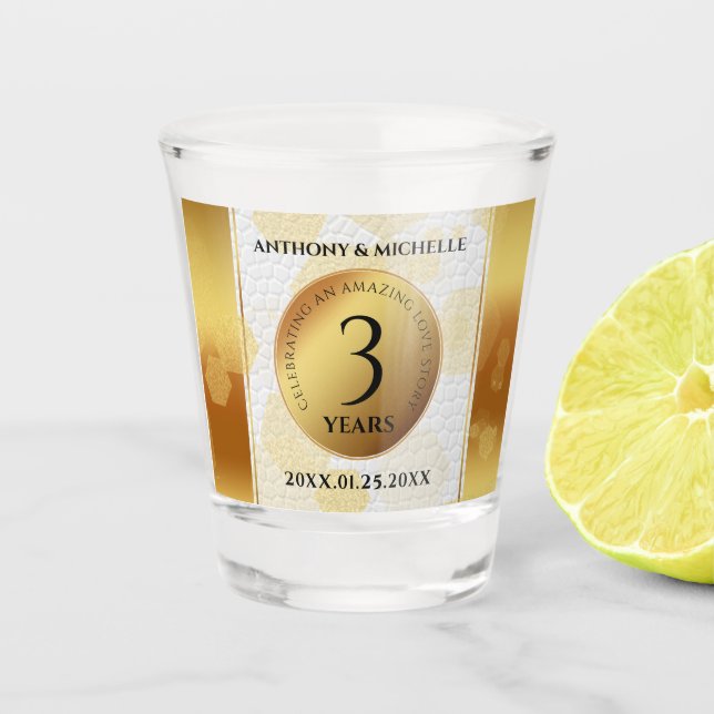 Elegant 3. Lederhochzeit Schnapsglas (Vorderseite)