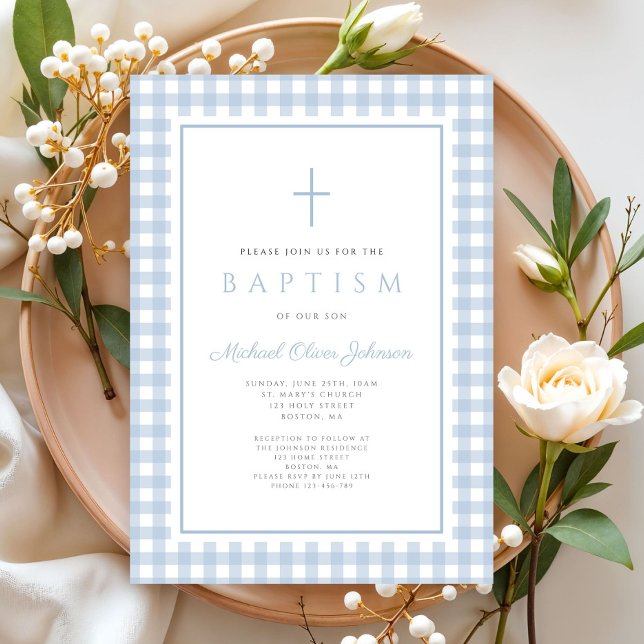 Elegant Baby Blue Gingham Boy Baptism Einladung (Elegant Baby Blue Gingham Boy Baptism Invitation)