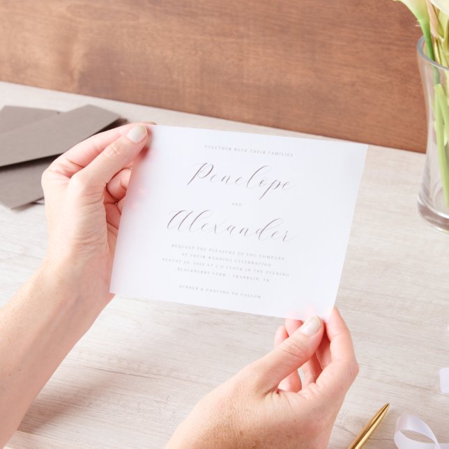 Elegant Beige Calligraphy (Handgehalten)