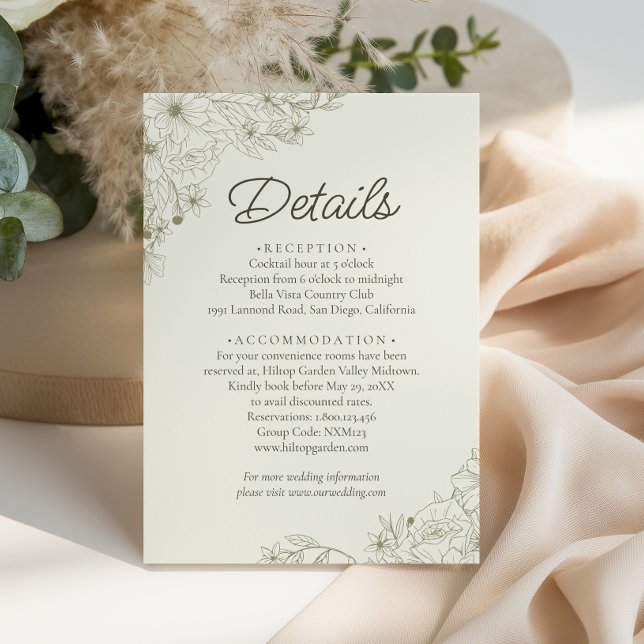 Elegant Beige Floral Script Wedding Details Begleitkarte (Von Creator hochgeladen)