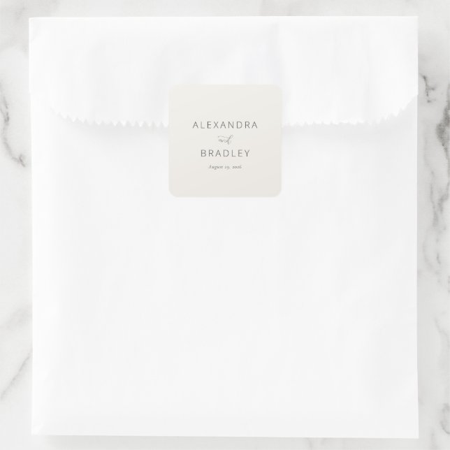 Elegant Beige Typographic Quadratischer Aufkleber (Tasche)