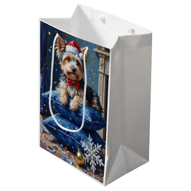 Elegant Biewer Terrier Dog Velvet Christmas Mittlere Geschenktüte (Vorderseite Schrägansicht)