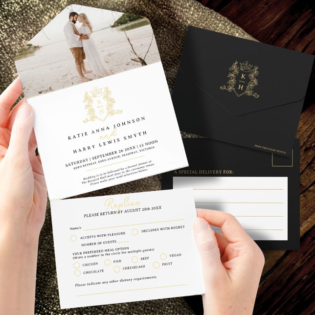 Elegant Black & Gold Monogrammed Wedding foil All-in-One-Einladung (Von Creator hochgeladen)