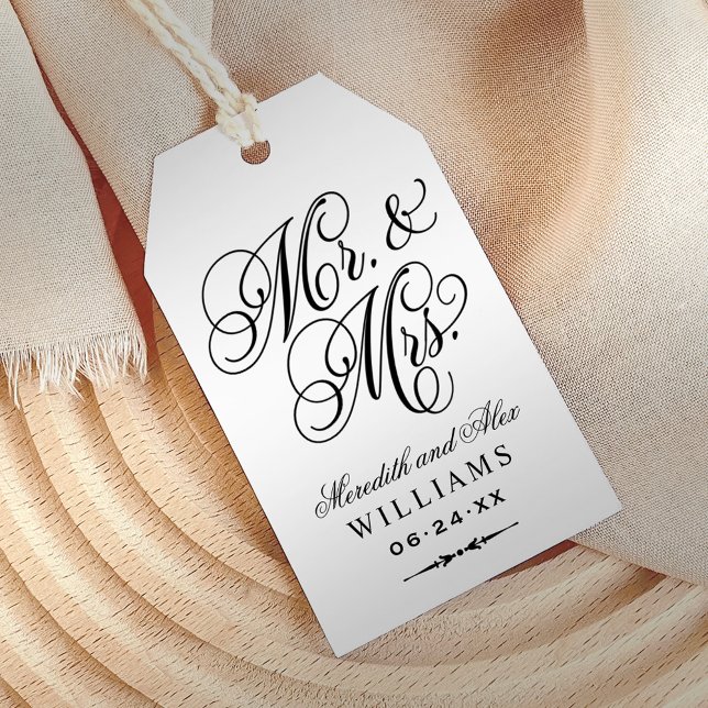 Elegant Black Mr. und Mrs. Script Custom Monogram Geschenkanhänger (Von Creator hochgeladen)