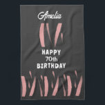 Elegant Black Pink Watercolor 70th Happy Birthday Geschirrtuch<br><div class="desc">Elegantes Black Pink Watercolor 70. Happy Geburtstagsküche Handtuch. Personalisieren Sie es mit Ihrem Namen und Alter.</div>