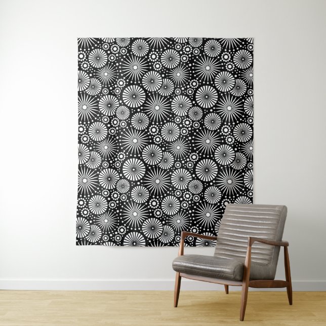 Elegant Black White Geometric Flowers Starburst Wandteppich (Beispiel)