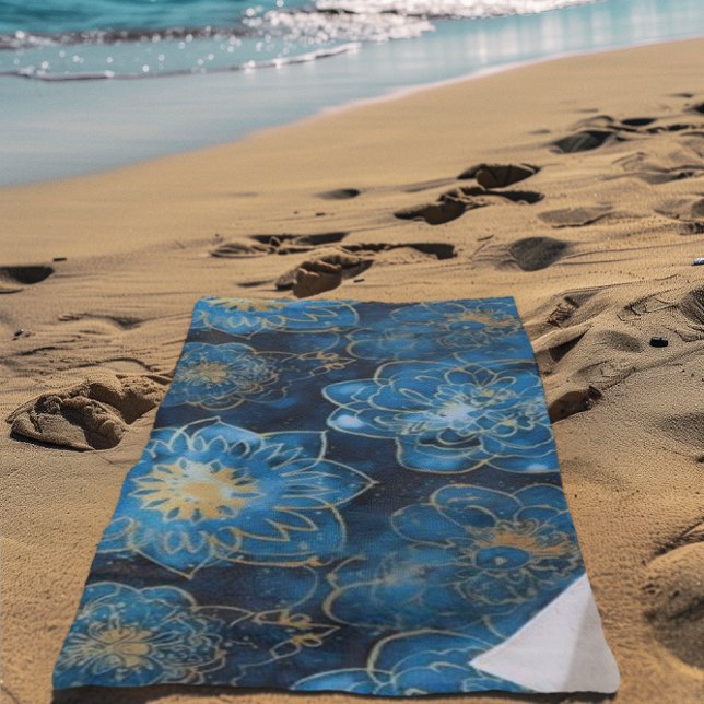 Elegant Blau und Gold Floral - Stilvoll botanisch Strandtuch (Von Creator hochgeladen)