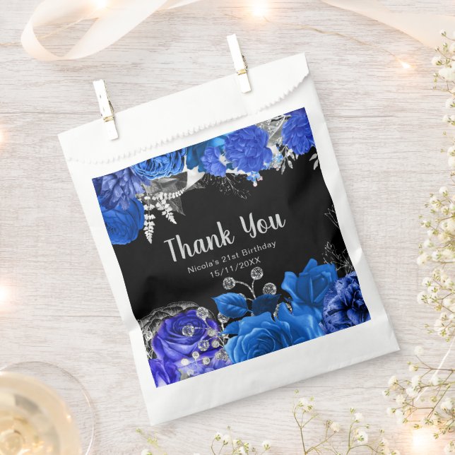 Elegant Blue and Silver Flowers Birthday Party Geschenktütchen (Ausgeschnitten)