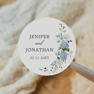 Elegant Blue Hydrangea White Roses Floral Wedding Runder Aufkleber