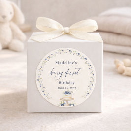 Elegant Blueberry Berry First Birthday Runder Aufkleber