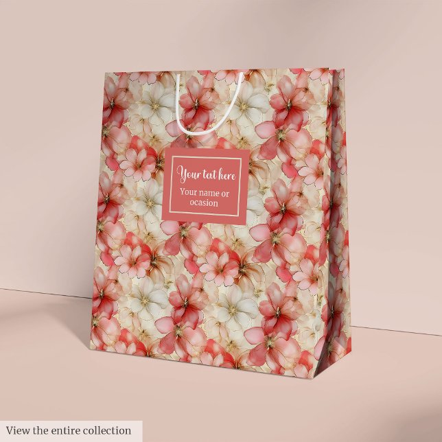 Elegant blush pink & gold floral birthday gift bag mittlere geschenktüte (Elegant blush pink and gold floral birthday gift bag)