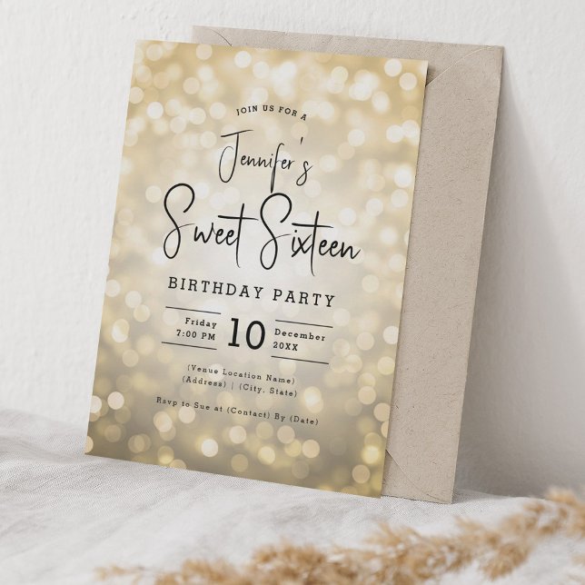 Elegant Bokeh Lights Modernes Script Sweet 16 Gold Einladung (Elegant Bokeh Lights Modern Script Sweet 16 Gold Invitation)