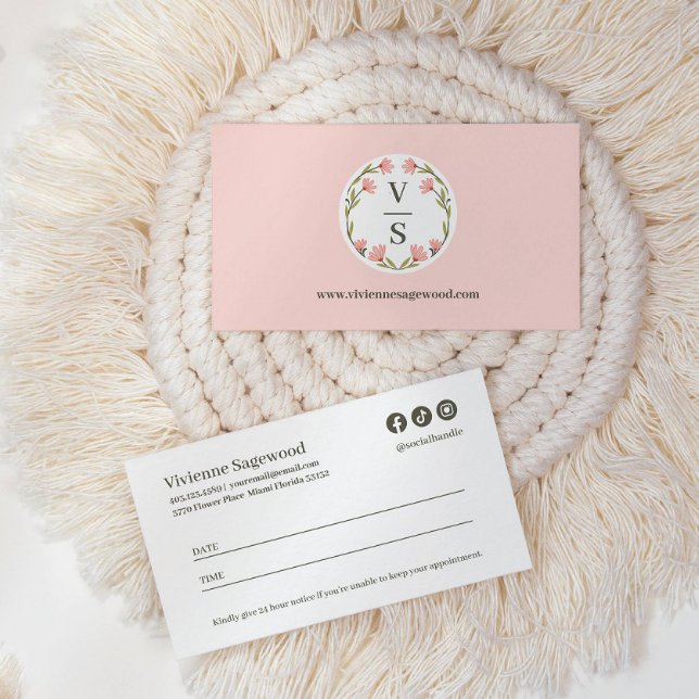 Elegant Botanical Monogram Crest Photo Terminkarte (Von Creator hochgeladen)