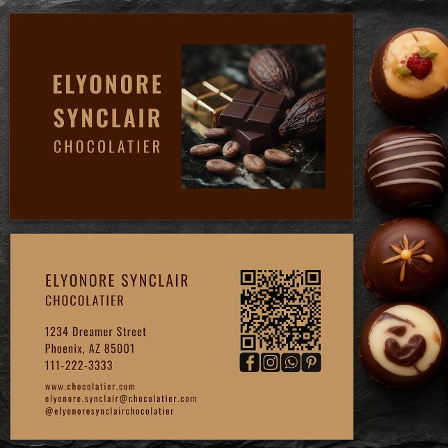 Elegant Brown Chocolatier Photo Social QR Code  Visitenkarte (Von Creator hochgeladen)