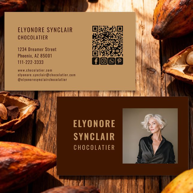 Elegant Brown Chocolatier Photo Social QR Code  Visitenkarte (Von Creator hochgeladen)