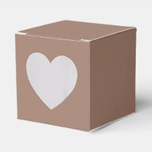 Elegant Brown Gevor Box mit Herz Cutout