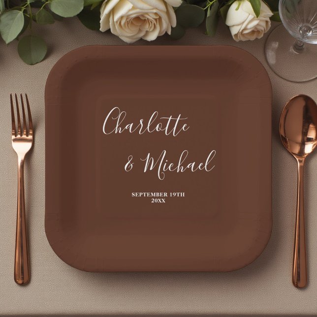 Elegant Brown Script Minimalist Wedding Pappteller (Von Creator hochgeladen)