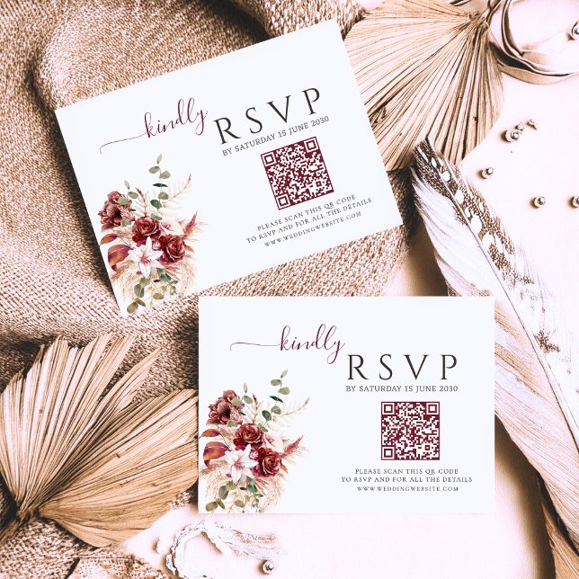 Elegant Burgundy & Blush Floral Wedding RSVP Card (Von Creator hochgeladen)