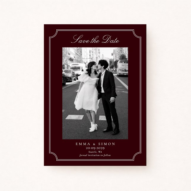 Elegant Burgundy Double Frame Photo Save the Date Dankeskarte (Von Creator hochgeladen)