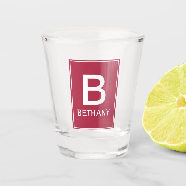 Elegant Burgundy Monogram Personalised Schnapsglas (Vorderseite)