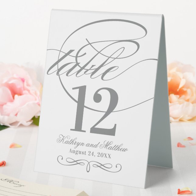 Elegant Charcoal Gray Calligraphy Script Wedding Tischaufsteller (In Situ (Hochzeit))