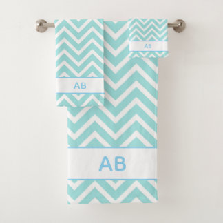 Elegant Chevron Pattern & Monogram on Turquoise Badhandtuch Set