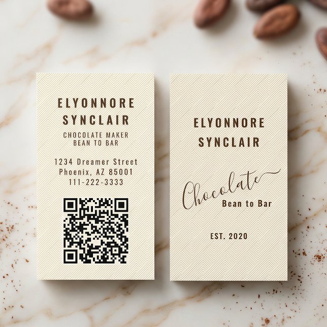Elegant Chocolate Embossed Texture Look QR Code Visitenkarte (Von Creator hochgeladen)