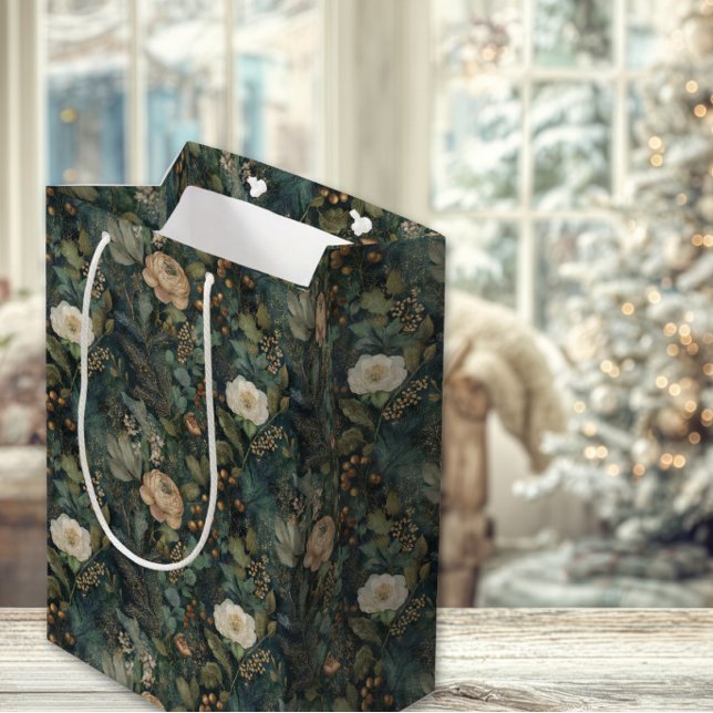 Elegant Christmas Winter Green and Cream Floral Mittlere Geschenktüte (Von Creator hochgeladen)