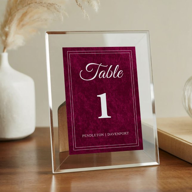 Elegant Classic Burgundy Berry Wedding Tischnummer (Burgundy/berry velvet wedding table number, printed on both sides)
