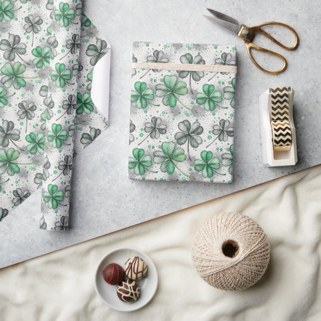 Elegant Clover St. Patrick's Day Geschenkpapier (Kunsthandwerk)
