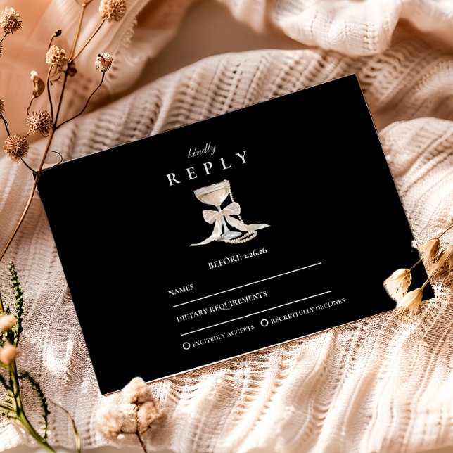 Elegant Coquette Pearl Graduation RSVP Karte (Von Creator hochgeladen)