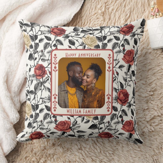 Elegant Couple Throw Pillow  For Couple Kissen (Decke)