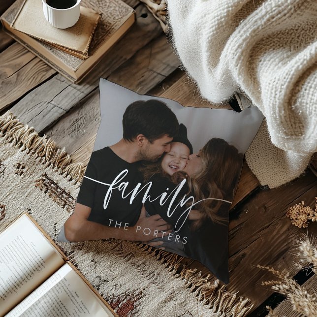 Élégant Coussin photo de famille de script (Créateur téléchargé)