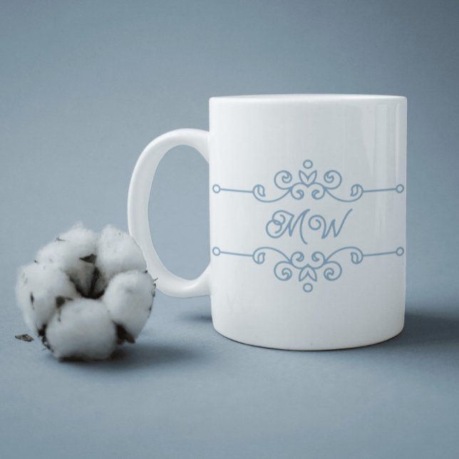 Elegant Curly Vintag Blüh Dusty Blue Monogram Kaffeetasse (Von Creator hochgeladen)