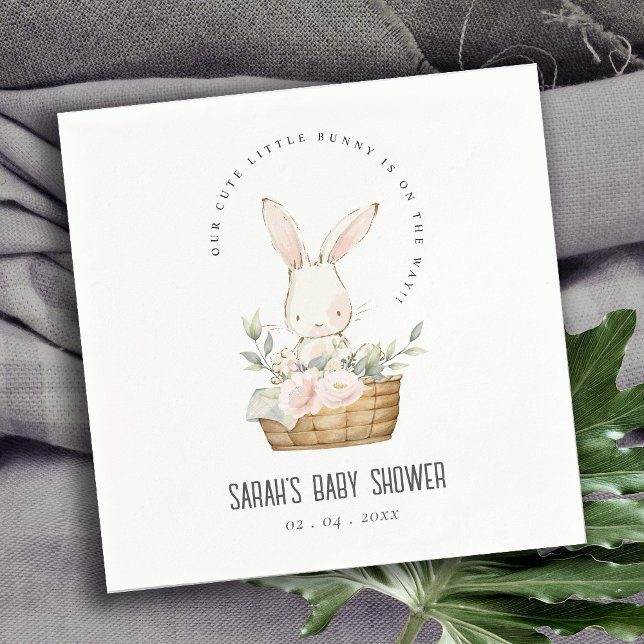 Elegant Cute Bunny In Floral Basket Baby Shower Serviette (Von Creator hochgeladen)