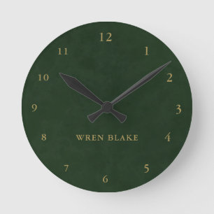 Elegant Dark Green Leather & Gold Script Name Runde Wanduhr