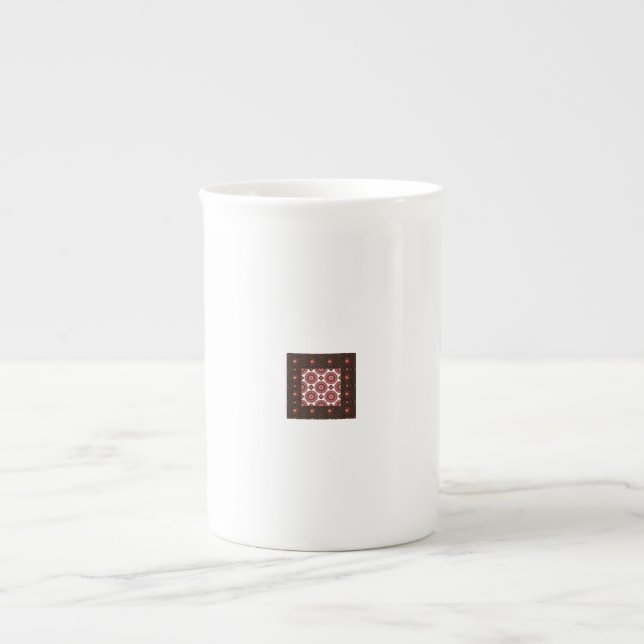 Elegant Dark Red Geometric Pattern Ceramic Mug – A Prozellantasse (Vorderseite)