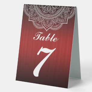Elegant Deep Red and White Indian Paisley Wedding Tischaufsteller