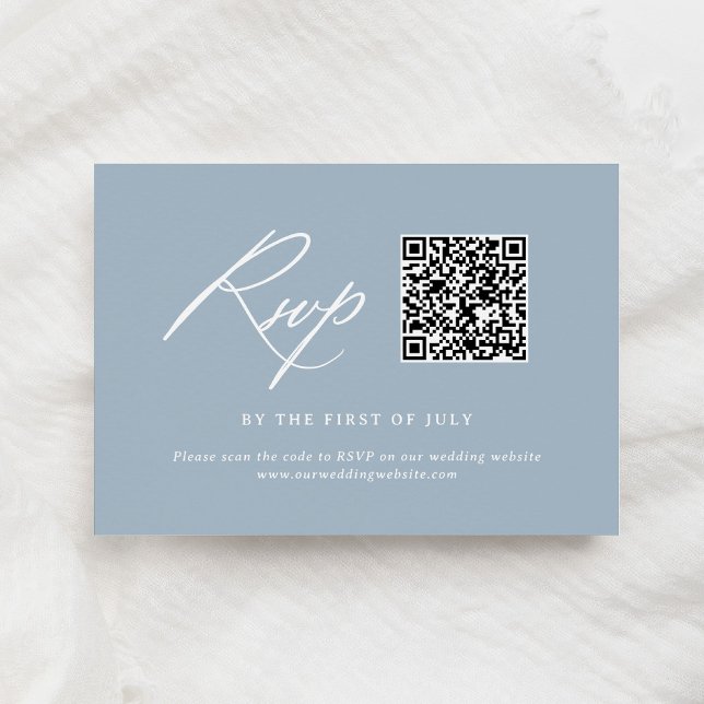Elegant Dusty Blue Calligraphy Wedding QR Code RSVP Karte (Von Creator hochgeladen)