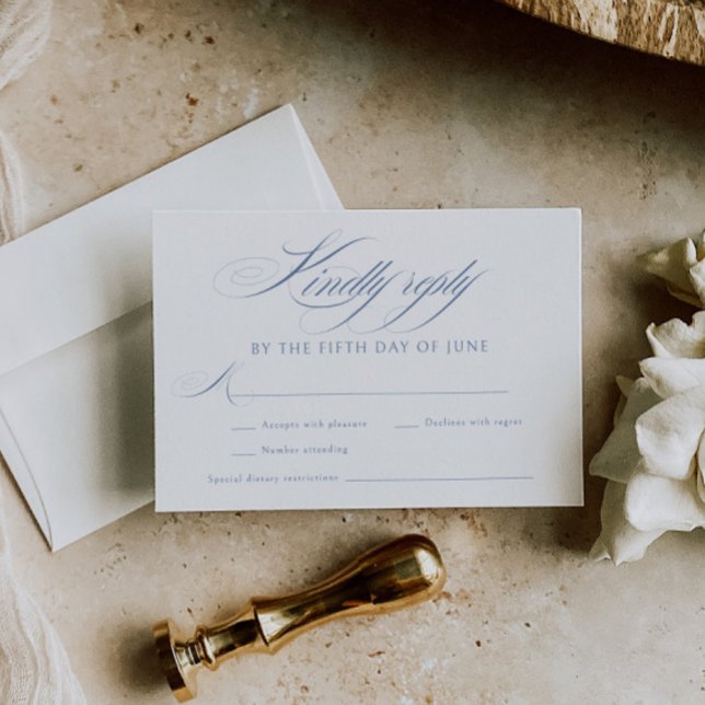 Elegant Dusty Blue Calligraphy Wedding RSVP Karte (Von Creator hochgeladen)