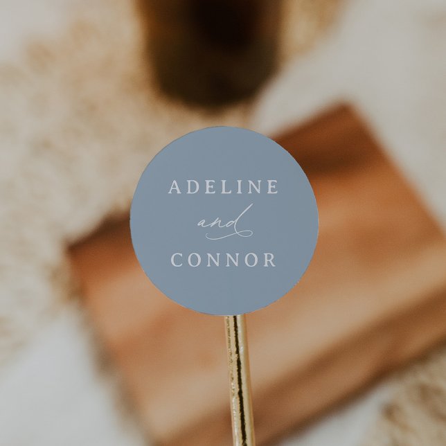 Elegant Dusty Blue Calligraphy Wedding Runder Aufkleber (Von Creator hochgeladen)