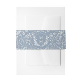 Elegant Dusty Blue Floral Wappen Monogram Wedding Einladungsbanderole