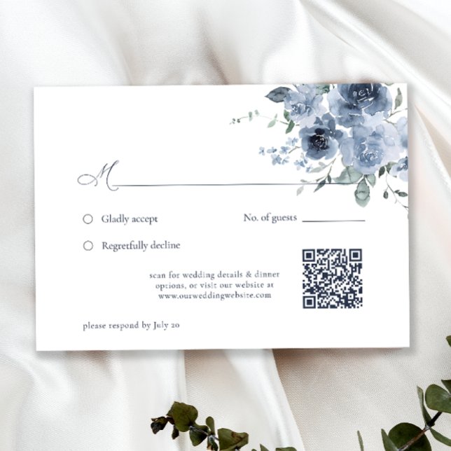 Elegant Dusty Blue Floral Wedding RSVP Card (Von Creator hochgeladen)