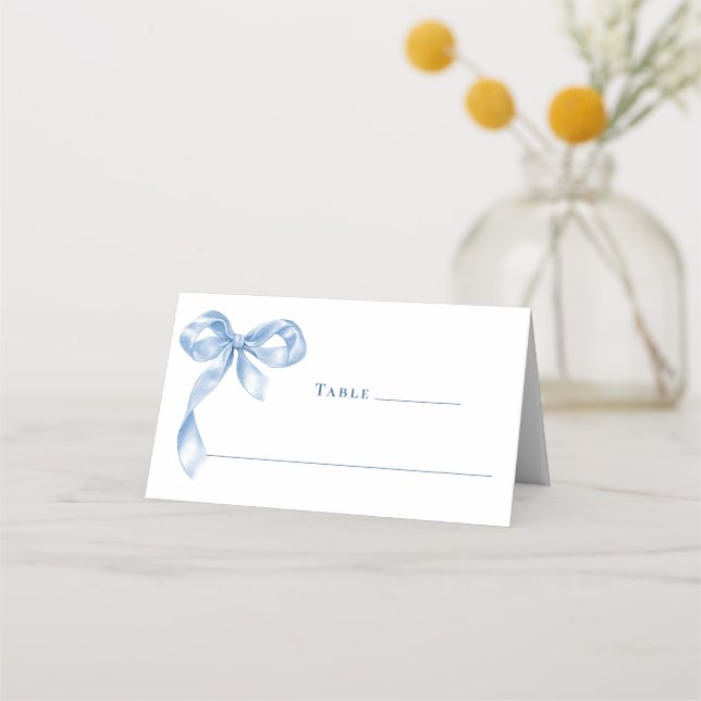 Elegant Dusty Blue Hand Drawn Bow Wedding Platzkarte (Vorderseite)