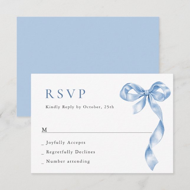 Elegant Dusty Blue Hand Drawn Bow Wedding RSVP Karte (Vorne/Hinten)