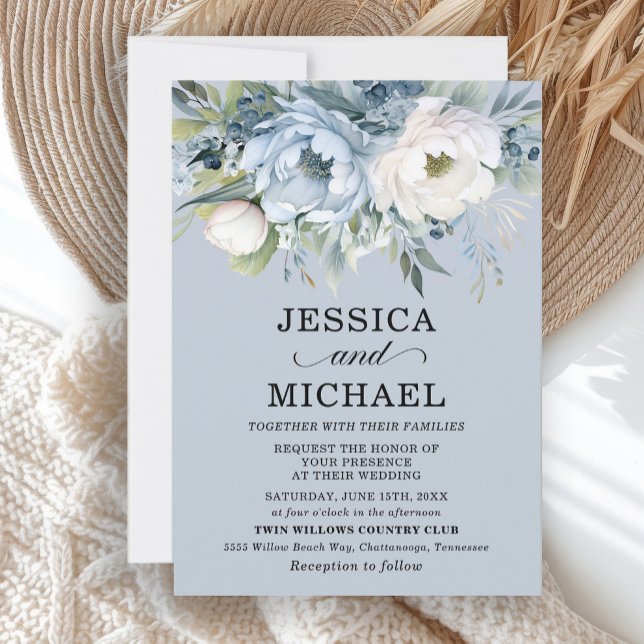 Elegant Dusty Blue Ivory Floral Blätter Einladung (Elegant dusty blue and white floral wedding invitation)